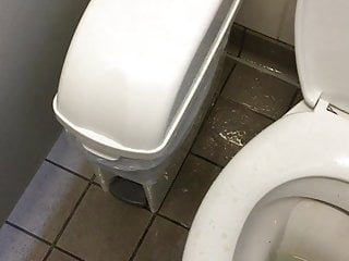 piss at the Uni WC