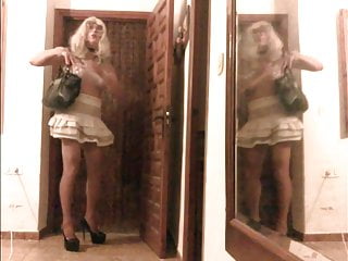 Lili Laura crossdresser very submissive to go out to fuck