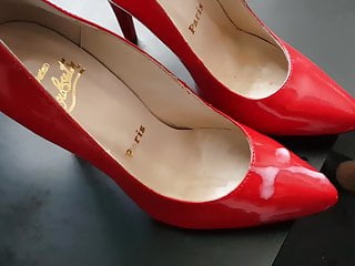 Cumonheels&#039;s wife&#039;s red heels again