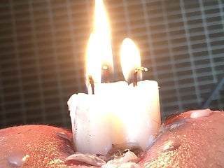 2 Candles not enough - 3 Candles --more wax and Burn