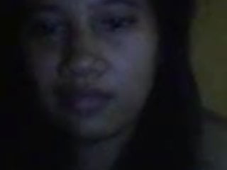 filipino girl&#039;s yummy pussy on skype cam -p1