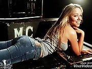 Sexy Singer Mariah Carey 