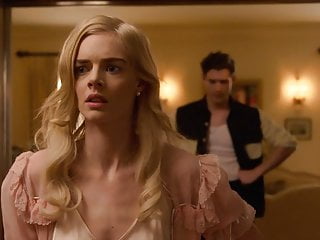 Samara weaving hollywood s1e07...