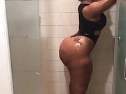 ThickyMinaj in the Shower