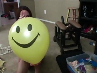 Balloon, Solo, Girls Masturbating, Amateur Webcam