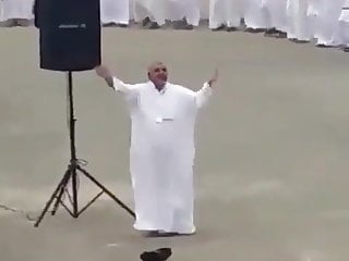 Chubby daddy dancing