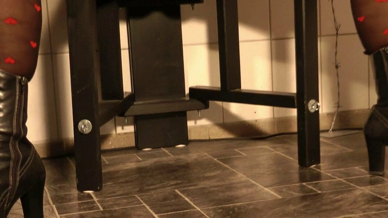 Annadevot - Submissive piss cunt