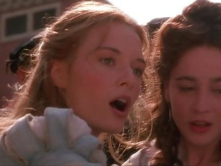 Catherine McCormack, 1998, Beauty, Dangerous