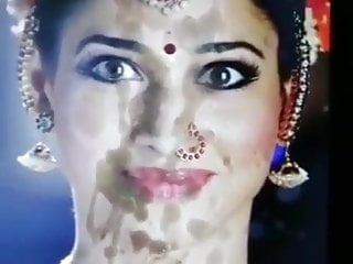Cum tribute on sexy tamanna&#039;s face