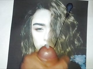 Maisie Williams cum tribute #2