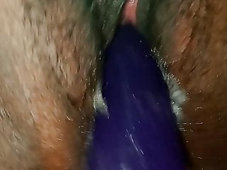 Hairy has 2 creamy orgasms...