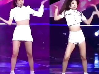 Jennie and jisoo perfect body 