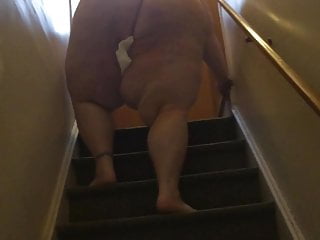 SSBBW Mama Climbing Stairs