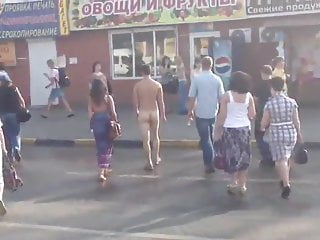 Str8 nude on street...
