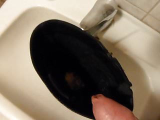 Piss in wifes leather boot