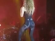 Shakira Ass