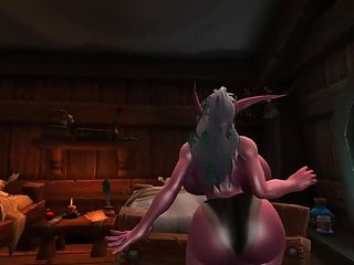 Lethi the night elf bimbo showing off