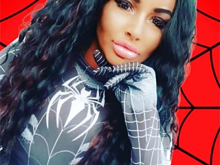  video: Kinky spiderwomen is horny