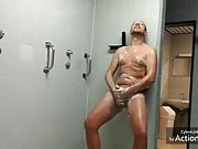 exhib cum in public shower