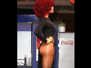 Rihanna jerk off pictures...