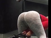 PAWG at PF in gray yoga pants