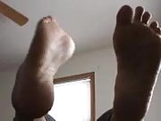 Sexy ass soles, and arches in the air! :D