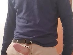 DADDYS MASSIVE COCK. FREEHANDS CUMMING!