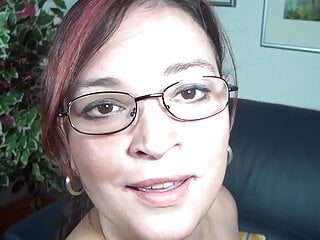 Zwei gepiercte Mega Titten meine Freundin und ein kleiner Schwanz  - Bild 10