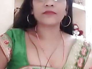 Saree aunty usha tiwari...