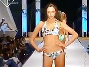 Gal Gadot - Fashion Show 2001