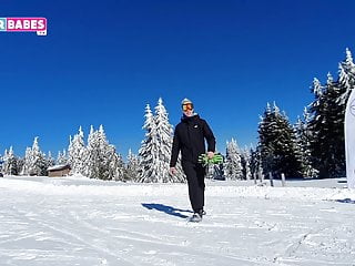 Sugarbabstv Midget Blowjob On Ski Vacation...