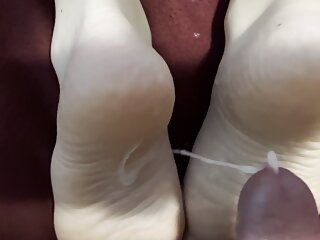 Great cumshot on my feet and REVERSE FOOTJOB including sensual massage