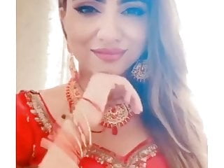 British pakistani mehreen looking sexy uk...