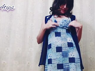  video: Love The Way She Strips And Gets Naked