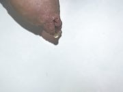 me peeing very close up foreskin closeup vorhaut piss 